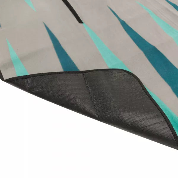 BACKGAMMON PICNIC RUG MANTEL